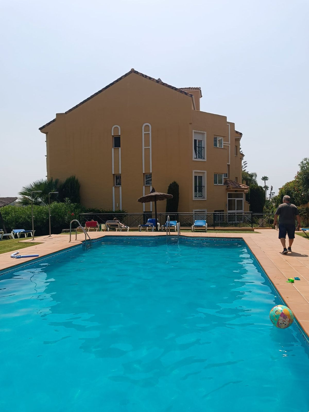 Nueva Milla de Oro, Estepona